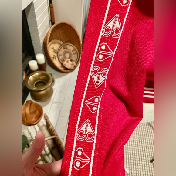 Moose Knuckles Women’s Red Size Large Jarry Hoody - Picture 6 of 13